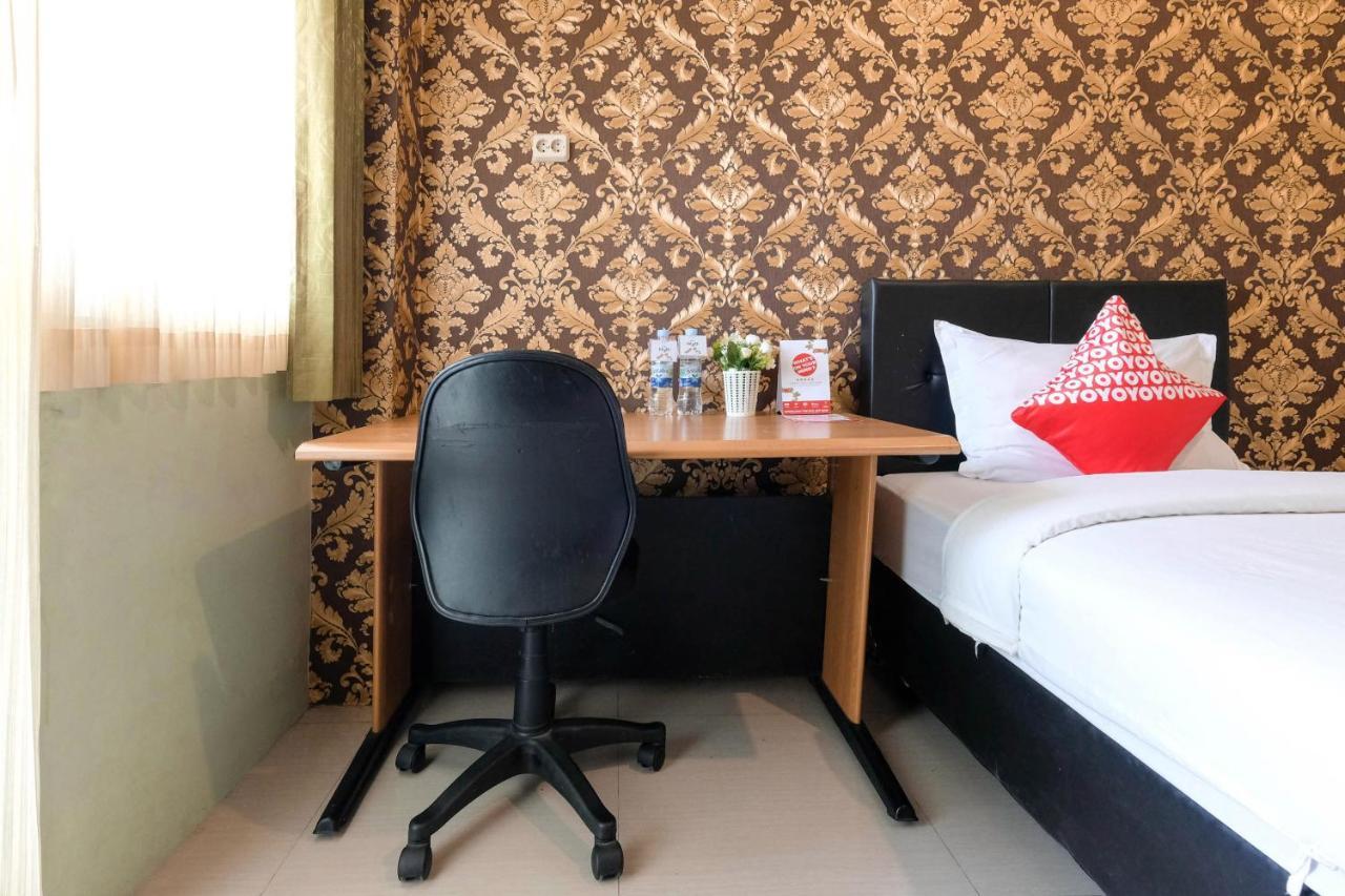 Surakarta  Oyo 338 Guest House Omah Manahan Syariah מראה חיצוני תמונה