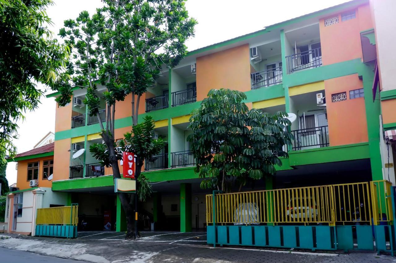 Surakarta  Oyo 338 Guest House Omah Manahan Syariah מראה חיצוני תמונה